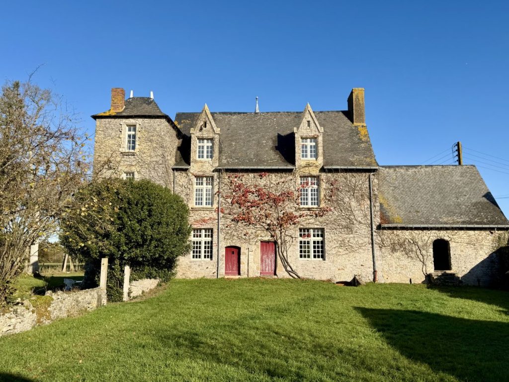 Manoir du XVIème siècle entre Laval (53) et Le Mans (72)