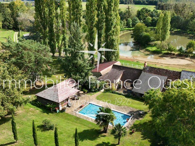 Domaine de caractère au charme d'antan à 10 min de Sablé sur Sarthe (72)