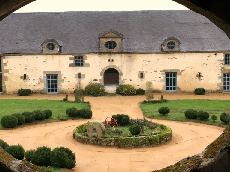 Magnifique Logis du XVIIe chargé d’histoire MAYENNE (53)